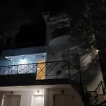 Mikro Amoni Pefkali