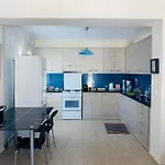 Mikro Amoni Pefkali