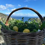 Holiday home Mikro Amoni