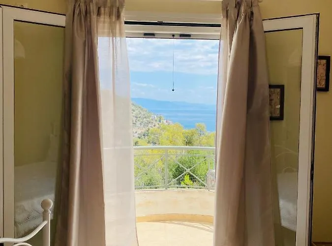 Casa de Férias Mikro Amoni