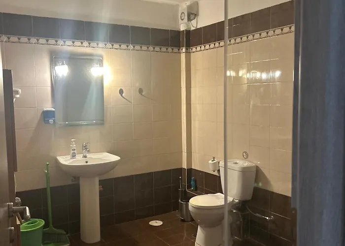 Mikro Amoni * Pefkali