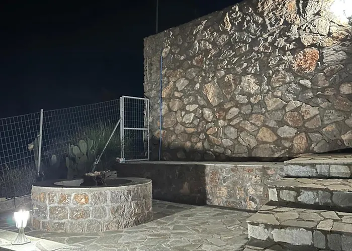 Casa de Férias Mikro Amoni *