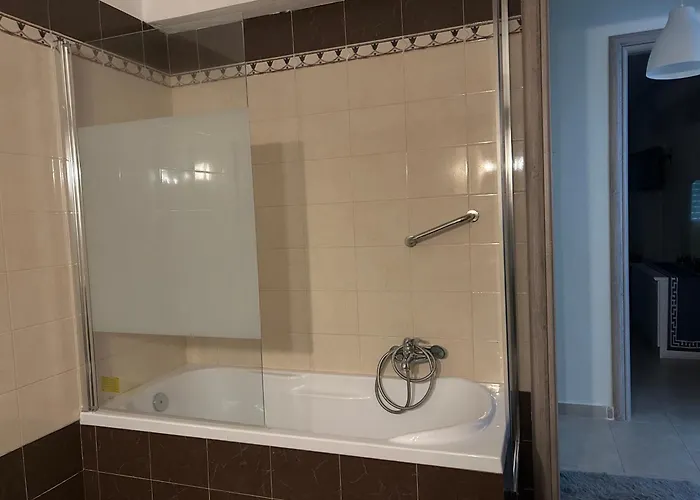 Semesterbostad Mikro Amoni Pefkali